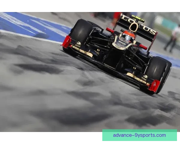 F1赛季进入决胜阶段 各车队备战激烈角逐争夺冠军荣耀