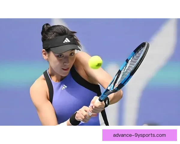 网球赛场精彩对决引爆观众热情新星表现备受关注